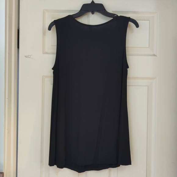 Magic Fit Tank Top - Medium - Picture 4 of 5